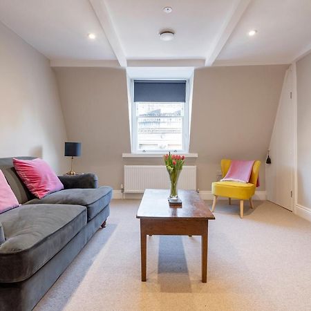 Stunning & Central Milsom Street Apartment Bath Exteriér fotografie