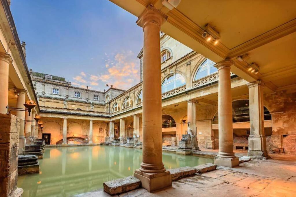 Stunning & Central Milsom Street Apartment Bath Exteriér fotografie